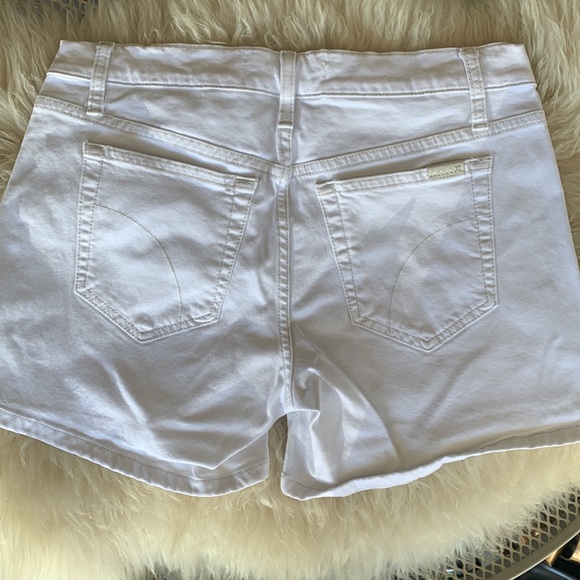 White Shorts - Picture 4 of 4